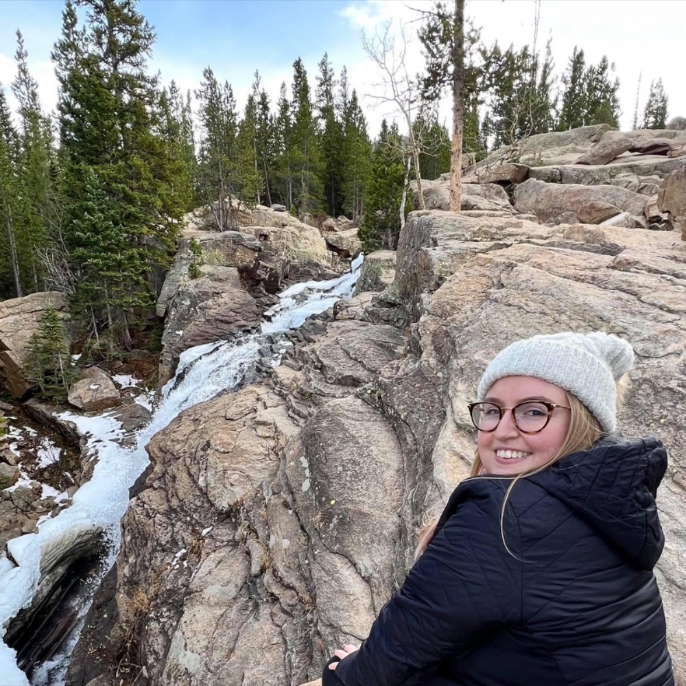 Meet your Posher, Elizabeth